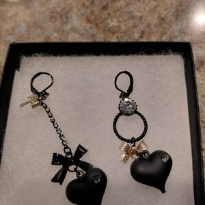 Betsey Johnson Black Heart Earrings with Gold Bows